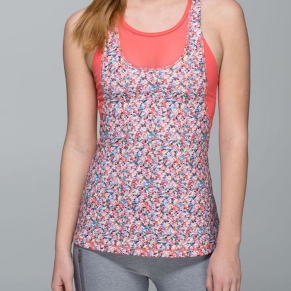Lululemon Mesh With Me Tank
Prism Petal Multi / Atomic Red - Picture 1 of 8